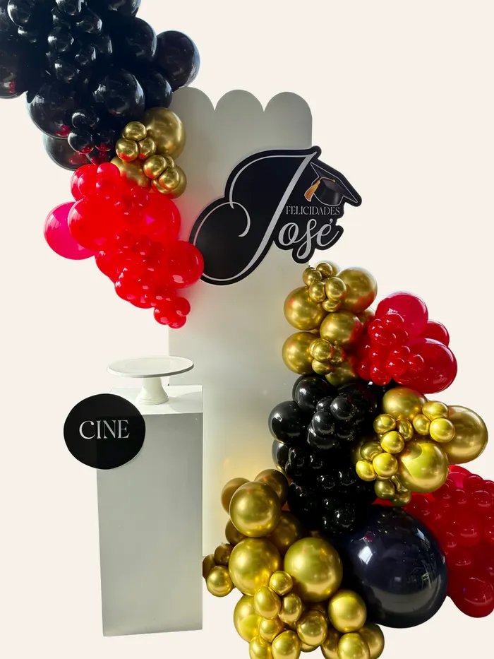 Mini mampara con nombre personalizado y globos